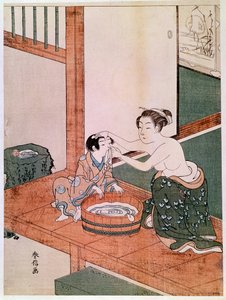 أم عارية تغسل طفلها في اليابان بالقرب من حوض مملوء بالماء. مطبوعات هارونوبو سوزوكي (1725-1770). 1766-1768. خافت. 0،27 × 0،201 م. باريس ، متحف Guimet ، المتحف الوطني للفنون الآسيوية